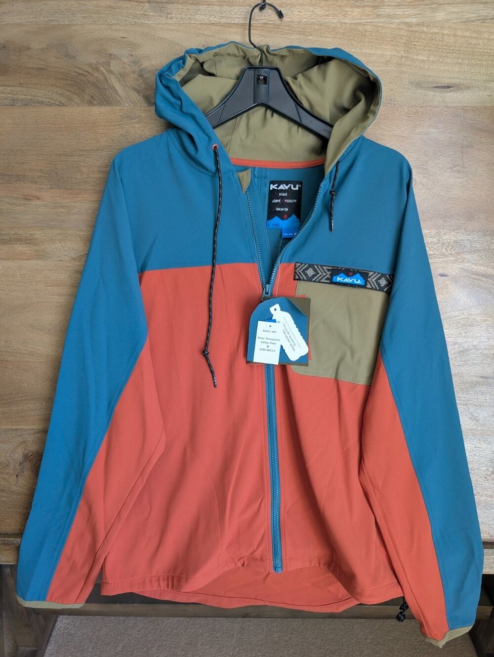 NWT KAVU River Throwshirt Mens M Blue Orange Valley View Lightweight Full Zip